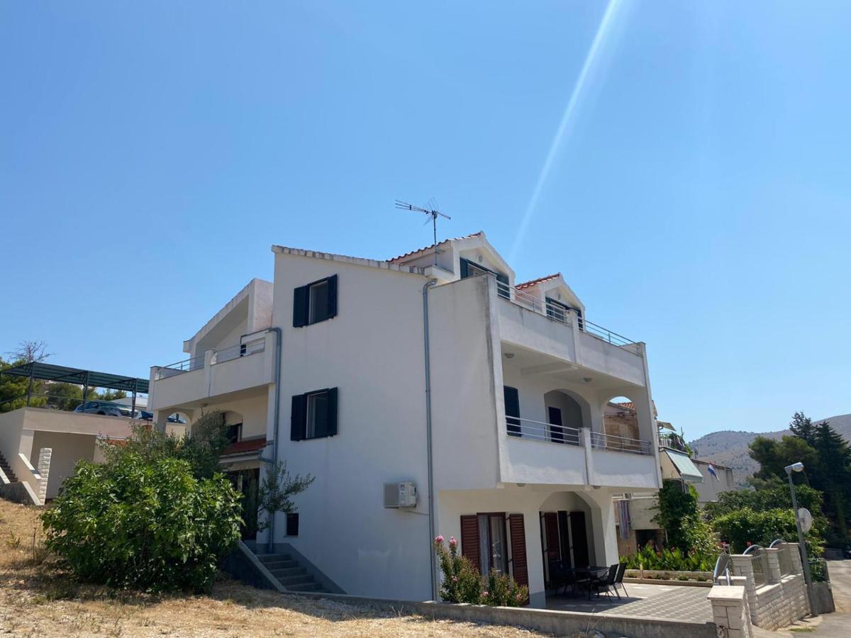 Apartmani Anita 扎博里克 外观 照片