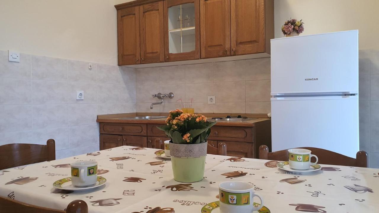 Apartmani Anita 扎博里克 外观 照片