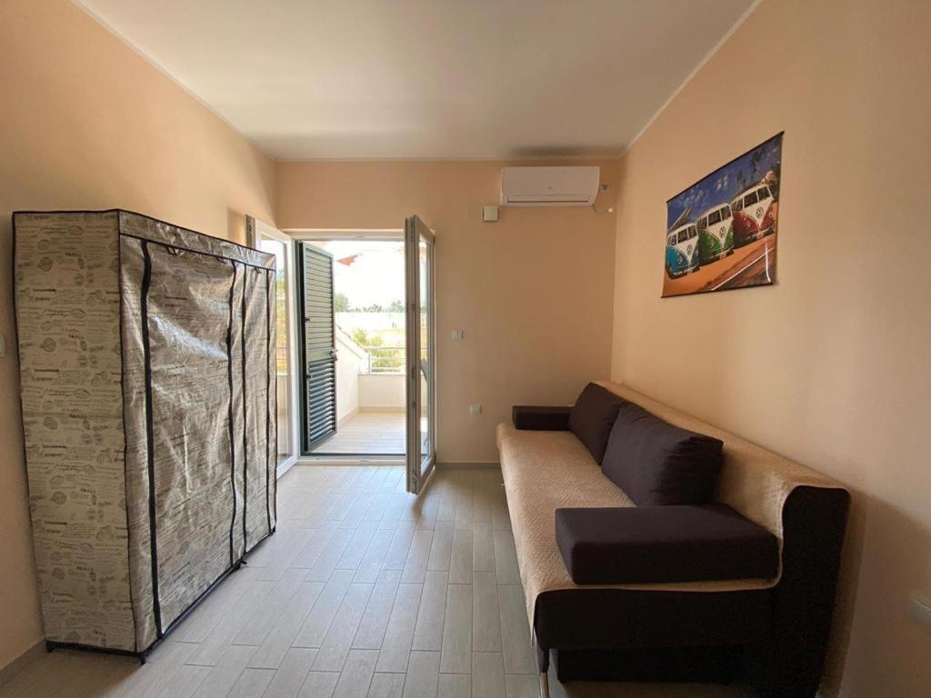 Apartmani Anita 扎博里克 外观 照片